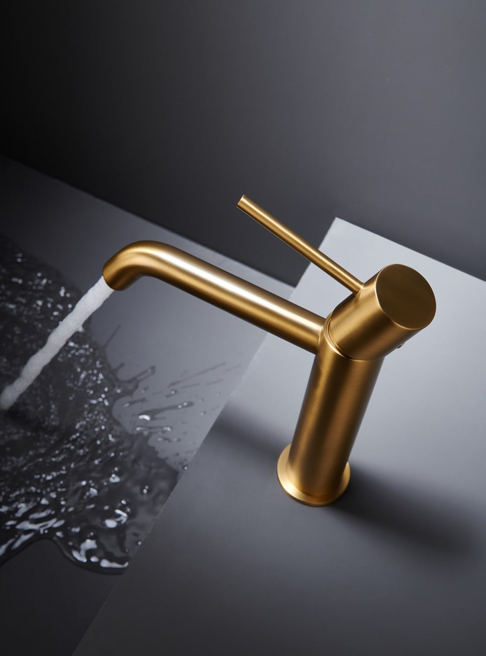 SanoBlu Flow wastafelkraan geborsteld goud 3