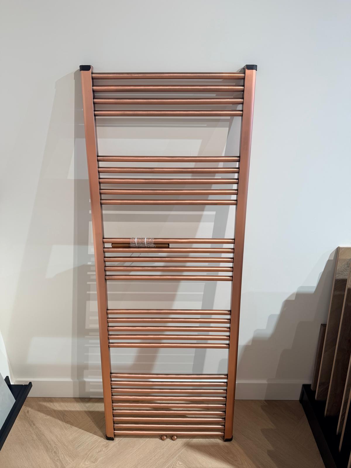 Sanoterra Fero design radiator 160x60 cm geborsteld koper 724W midden/zij aansluiting 5